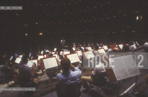Venice, about 1985. Orchestra performing in La Fenice Theater / Venezia, 1985 circa. Orchestra nel Teatro la Fenice - ©Marcello Mencarini/Rosebud2