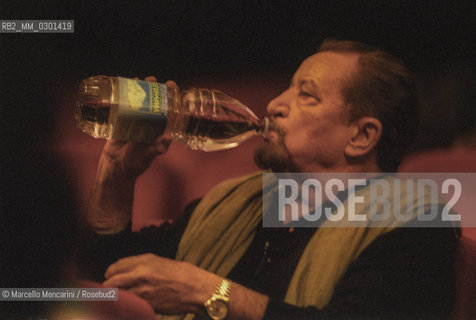 Rome, Olympic Theater, February 2000. French choreographer Maurice Béjart during the rehearsal of his Ravels Bolero / Roma, Teatro Olimpico, febbtraio 2000. Il coreografo Maurice Béjart durante le prove del suo Bolero di Ravel - ©Marcello Mencarini/Rosebud2