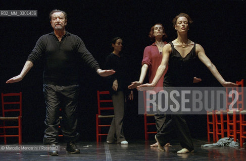 Rome, Olympic Theater, February 2000. French choreographer Maurice Béjart during the rehearsal of his Ravels Bolero with the Béjart Ballet Lausanne / Roma, Teatro Olimpico, febbtraio 2000. Il coreografo Maurice Béjart durante le prove del suo Bolero di Ravel con il Béjart Ballet Lausanne- ©Marcello Mencarini/Rosebud2
