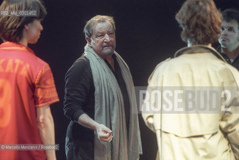 Rome, Olympic Theater, February 2000. French choreographer Maurice Béjart during the rehearsal of his Ravels Bolero with the Béjart Ballet Lausanne / Roma, Teatro Olimpico, febbtraio 2000. Il coreografo Maurice Béjart durante le prove del suo Bolero di Ravel con il Béjart Ballet Lausanne- ©Marcello Mencarini/Rosebud2