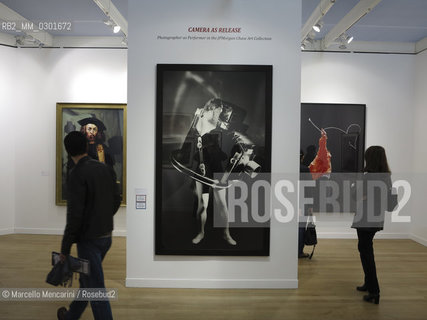 Paris, november 2014. Paris Photo international fine art photography fair at the Grand Palais. The Exhibition Camera as a Release. Photographers as performers in the JP Morgan chase art collection, in  the foreground a work by Laurie Simmons: Walking Camera (Jimmy the Camera) II, 1987/ Parigi, novembre 2014. La fiera internazionale di fotografia Paris Photo al Grand Palais. la mostra Camera as a Release. Photographers as performers in the JP Morgan chase art collection. In primo piano unopera di Laurie Simmons: Walking Camera (Jimmy the Camera) II, 1987 - ©Marcello Mencarini/Rosebud2