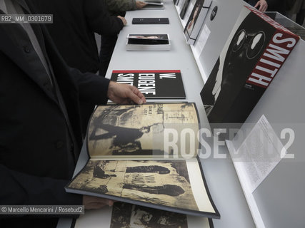 Paris, november 2014. Paris Photo international fine art photography fair at the Grand Palais: works participating in the PhotoBook Award / Parigi, novembre 2014. Fiera internazionale di fotografia Paris Photo al Grand Palais: libri partecipanti al the PhotoBook Award - ©Marcello Mencarini/Rosebud2