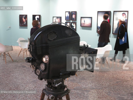 Paris, november 2014. Paris Photo international fine art photography fair at the Grand Palais / Parigi, novembre 2014. La fiera internazionale di fotografia Paris Photo al Grand Palais - ©Marcello Mencarini/Rosebud2