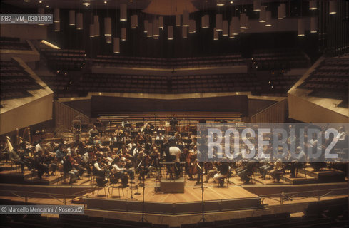 Berlin, 1992. Berliner Philharmoniker in the Berlin Philharmonie conducted by James Levine / Berlino, 1992. I Berliner Philharmoniker alla Berlin Philharmonie diretti da James Levine - ©Marcello Mencarini/Rosebud2