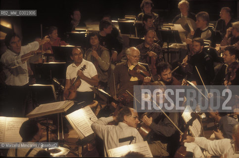 Berlin, 1996. Berliner Philharmoniker in the Berlin Philharmonie conducted by Claudio Abbado / Berlino, 1996. I Berliner Philharmoniker alla Berlin Philharmonie diretti da Claudio Abbado - ©Marcello Mencarini/Rosebud2