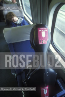 Rome, 1996. Berliner Philharmoniker Orchestra traveling by train  / Roma, 1996. I Berliner Philharmoniker in viaggio in treno - ©Marcello Mencarini/Rosebud2