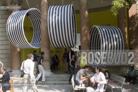 Venice Architecture Biennale 2006. French Pavilion / Biennale Architettura di Venezia 2006. Padiglione della Francia - ©Marcello Mencarini/Rosebud2