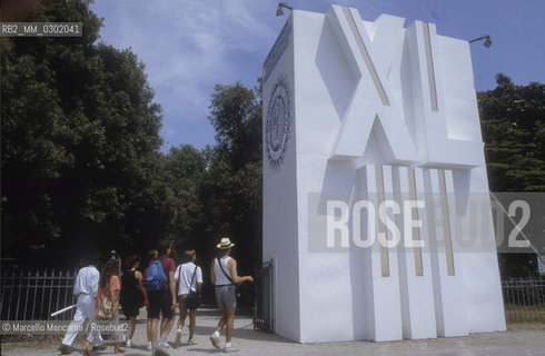 43th Venice Art Biennale, 1988. Entrance to the Gardens of the Biennale / 43a Biennale Arte di Venezia, 1988. Entrata ai giardini della Biennale - ©Marcello Mencarini/Rosebud2