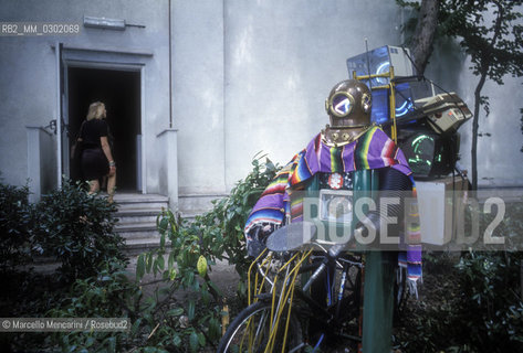 45th Venice Art Biennale, 1993. A work by Nam June Paik / 4aa Biennale Arte di Venezia, 1993. Unopera di Nam June Paik ©Marcello Mencarini/Rosebud2