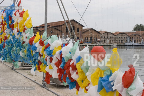 Venice Art Biennale 2005. Plastic Bags by Pascale Marthine Tayou / Biennale Arte di Venezia 2005.Plastic Bags di Pascale Marthine Tayou - ©Marcello Mencarini/Rosebud2