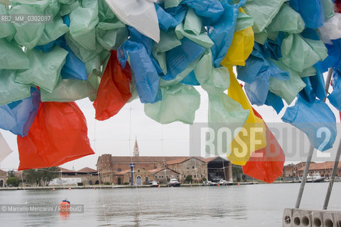 Venice Art Biennale 2005. Plastic Bags by Pascale Marthine Tayou / Biennale Arte di Venezia 2005.Plastic Bags di Pascale Marthine Tayou - ©Marcello Mencarini/Rosebud2
