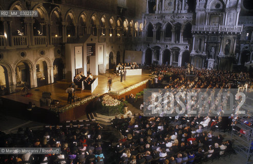 Venice, Doges Palace, 1988. Awards ceremony of Campiello Literary Prize / Venezia, Palazzo Ducale,1988. Cerimonia di consegna del Premio letterario Campiello - ©Marcello Mencarini/Rosebud2
