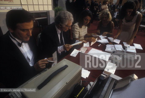 Venice, 1993. Campiello Literary Prize, counting of votes / Venezia, 1993. Premio Letterario Campiello, scrutinio dei voti - ©Marcello Mencarini/Rosebud2