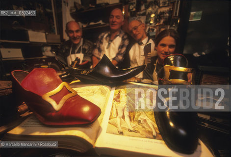 Venice Carnival 1998 dedicated to Giacomo Casanova. Shoemaker Rolando Segalin with some shoes made by him like those of 18th century / Carnevale di Venezia 1998 dedicato a Giacomo Casanova. Il calzolaio rolando Segalin e alcune scarpe fabbricate da lui su modelli settecenteschi - ©Marcello Mencarini/Rosebud2