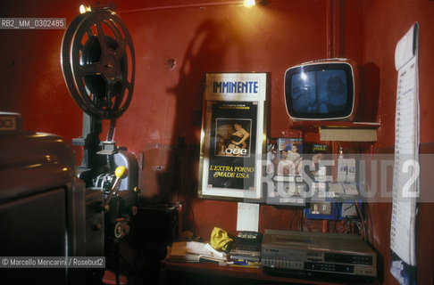 Porn cinema Pussycat in Rome, 1985 / Cinema porno Pussycat a Roma, 1985 - ©Marcello Mencarini/Rosebud2