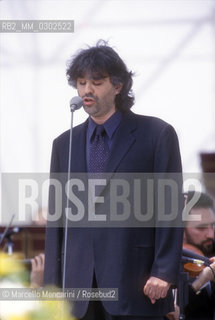 Rome, Tor Vergata, Concert of 1st May 2000. Singer Andrea Bocelli performing / Roma, Tor Vergata, Concerto del primo maggio 2000. Il cantante Andrea Bocelli - ©Marcello Mencarini/Rosebud2