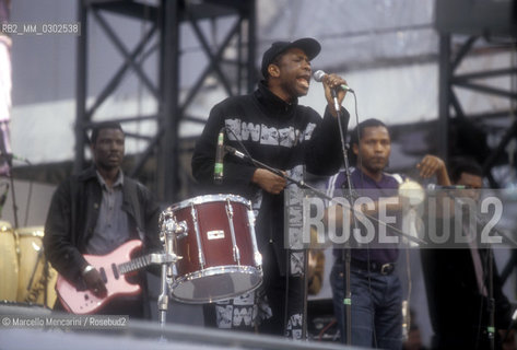 Rome, Tor Vergata, Concert of 1st May 2000. Senegalese singer-songwriter Youssou NDour performing / Roma, Tor Vergata, Roma, Concerto del primo maggio 2000. Il cantante senegalese Youssou NDour - ©Marcello Mencarini/Rosebud2