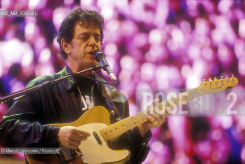 Rome, Tor Vergata, Concert of 1st May 2000. American singer-songwriter Lou Reed performing / Roma, Tor Vergata, Roma, Concerto del primo maggio 2000. Il cantante Lou Reed sul palco - ©Marcello Mencarini/Rosebud2