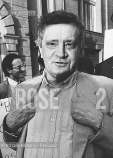 Rome, 1980. Demonstration against Soviet regime, organized by the Italian Liberal Party (PLI). Russian dissident Emilianovic Maximov / Roma, 1980. Manifestazione contro il regime sovietico organizzata dal Partito Liberale Italiano (PLI). Il dissidente russo Emilianovic Maximov - ©Marcello Mencarini/Rosebud2
