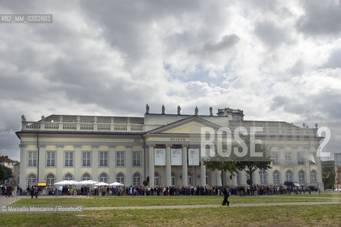 Kassel, Museum Fridericianum, one of the seats of Documenta 2007  / Kassel, Museo Fridericiano, una delle sedi di Documenta 2007 - ©Marcello Mencarini/Rosebud2