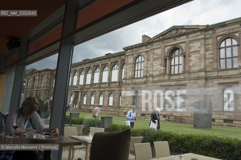Kassel, Neue Galerie, one of the seats of Documenta 2007 / Kassel, Neue Galerie, una delle sedi di Documenta 2007 - ©Marcello Mencarini/Rosebud2