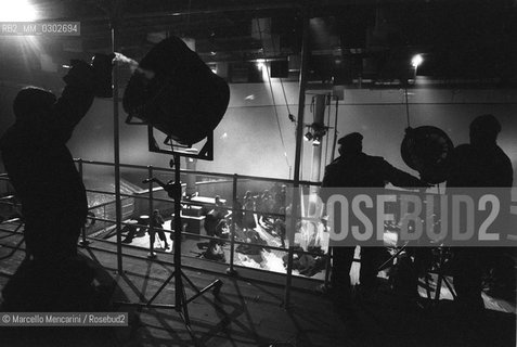 On the set of the movie E la nave va (And the Ship Sails On) by Federico Fellini, Cinecittà Studios, Rome 1983 / Sul set del film E la nave va di Federico Fellini, Studi cinematografici di Cinecittà, Roma 1983 - ©Marcello Mencarini/Rosebud2