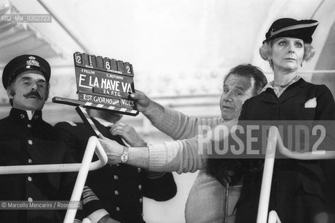 Actors on the set of the movie E la nave va (And the Ship Sails On) by Federico Fellini, Cinecittà Studios, Rome 1983 / Attori sul set del film E la nave va di Federico Fellini, Studi cinematografici di Cinecittà, Roma 1983 - ©Marcello Mencarini/Rosebud2