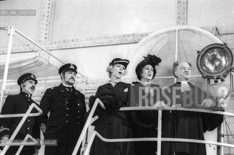 Actors on the set of the movie E la nave va (And the Ship Sails On) by Federico Fellini, Cinecittà Studios, Rome 1983 / Attori sul set del film E la nave va di Federico Fellini, Studi cinematografici di Cinecittà, Roma 1983 - ©Marcello Mencarini/Rosebud2