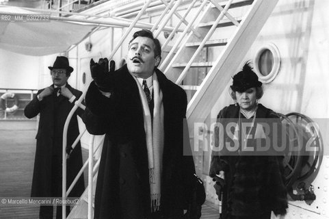 Actors on the set of the movie E la nave va (And the Ship Sails On) by Federico Fellini, Cinecittà Studios, Rome 1983 / Attori sul set del film E la nave va di Federico Fellini, Studi cinematografici di Cinecittà, Roma 1983 - ©Marcello Mencarini/Rosebud2