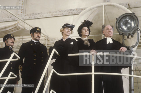Actors on the set of the movie E la nave va (And the Ship Sails On) by Federico Fellini, Cinecittà Studios, Rome 1983 / Attori sul set del film E la nave va di Federico Fellini, Studi cinematografici di Cinecittà, Roma 1983 - ©Marcello Mencarini/Rosebud2