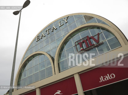 Rome, 2014. Branch of the Italian food mall chain Eataly on Piazzale XII Ottobre / Roma, 2014. Sede di Eataly, la catena di centri commerciali specializzati in cibi italiani, in Piazzale XII Ottobre - ©Marcello Mencarini/Rosebud2