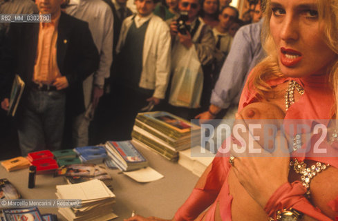 Bologna, April 1993. Porn actress Maurizia Paradiso at Second Sex Festival Erotica 93 / Bologna, aprile 1993. Lattrice porno Maurizia Paradiso al Secondo festival del sesso Erotica 93 - ©Marcello Mencarini/Rosebud2