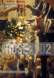 PRESERVATIVI / CONDOMS - ©Marcello Mencarini/Rosebud2