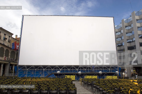 Locarno International Film Festival 2006. Open-air screening space on Piazza Grande / Festival del Cinema di Locarno 2006. Cinema allaperto in Piazza grande - ©Marcello Mencarini/Rosebud2