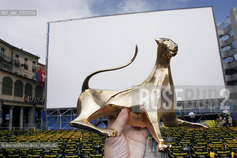 Locarno International Film Festival 2006. Pardo doro (Golden Leopard), the top prize in the festival. Festival del Cinema di Locarno 2006. Il pardo doro, premio principale del Festival - ©Marcello Mencarini/Rosebud2