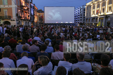 Locarno International Film Festival 2006. Open-air screening space on Piazza Grande / Festival del Cinema di Locarno 2006. Cinema allaperto in Piazza grande - ©Marcello Mencarini/Rosebud2