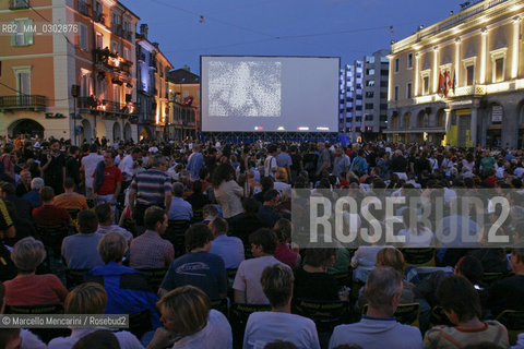 Locarno International Film Festival 2006. Open-air screening space on Piazza Grande / Festival del Cinema di Locarno 2006. Cinema allaperto in Piazza grande - ©Marcello Mencarini/Rosebud2