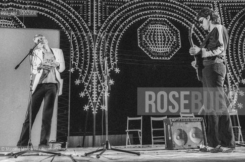 Piazza di Siena, Rome, 1980. Performance during the Second Festival of the Poets / Piazza di Siena, Roma, 1980. Performance durante il Secondo Festival dei poeti - ©Marcello Mencarini/Rosebud2