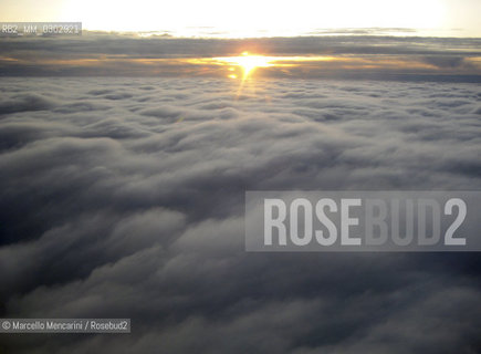 Clouds and sun / Nuvole e sole - ©Marcello Mencarini/Rosebud2