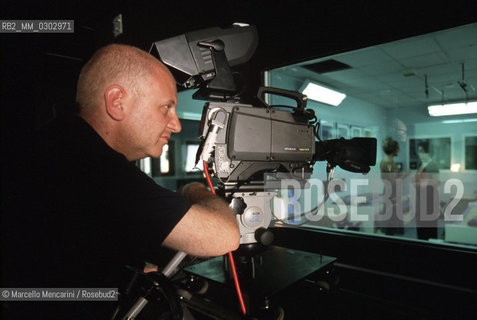 Rome, Cinecittà Studios, September 2000. Frabrizio Rondolino, Special Advisor for communication of TV program Grande Fratello (Big Brother) / Roma, Studi di Cinecittà, settembre 2000. Fabrizio Rondolino, consulente speciale per la comunicazione del programma Grande Fratello - ©Marcello Mencarini/Rosebud2