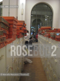Milan, 2008. Boxes of Grazia Neri Photoagency in its headquarters on via Maroncelli 14 / Milano, 2008. Scatole dellarchivio dellagenzia fotografica Grazia Neri nella sua sede di via Maroncelli 14 - ©Marcello Mencarini/Rosebud2