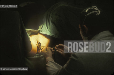 A procedure of artificial insemination in the clinic of Prof. Vincenzo Traina in Bari (about 1980) / Un intervento di inseminazione artificiale nella clinica del Prof. Vincenzo Traina a Bari (1980 circa) - ©Marcello Mencarini/Rosebud2