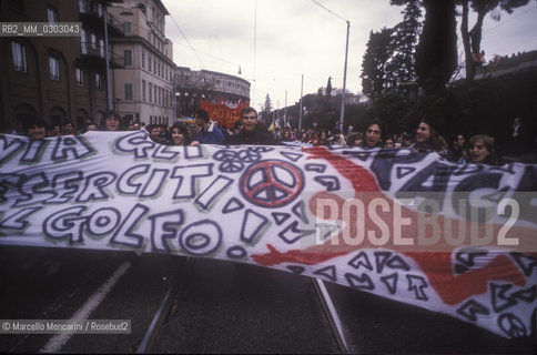 Rome, 1991. Protest against First Gulf War / Roma, 1991. Manifestazione contro la Prima guerra del Golfo - ©Marcello Mencarini/Rosebud2