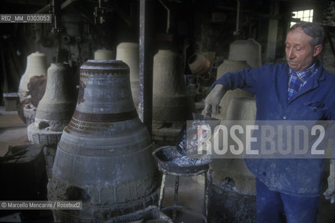 Agnone, Italy, 1999. Marinelli Pontifical Foundry / Agnone (Isernia), 1999. Pontificia Fonderia di campane Marinelli - ©Marcello Mencarini/Rosebud2