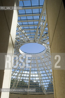 MART, Museum of Modern and Contemporary Art of Trento and Rovereto designed by Mario Botta and Giulio Andreolli. Glass dome above the central square  / MART, Museo di arte moderna e contemporanea di Trento e Rovereto progettato da Mario Botta e Giulio Andreolli. Cupola di vetro sopra la piazza centrale - ©Marcello Mencarini/Rosebud2