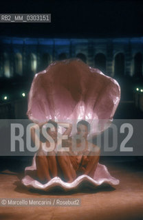 Momix Dance Company performing (1988) / Balletto della compagnia di danza Momix - ©Marcello Mencarini/Rosebud2