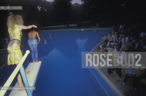 Venice Lido, Venice Film Festival 1987. Pool party / Lido di Venezia, Mostra del Cinema di Venezia 1987. Festa in piscina - ©Marcello Mencarini/Rosebud2