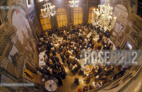 Venice, Venice Film Festival, about 1988. Party at Palazzo Labia / Venezia, Mostra del Cinema di Venezia 1988 circa. Festa a Palazzo Labia - ©Marcello Mencarini/Rosebud2