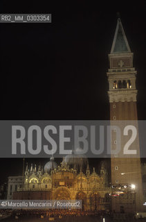 Venice, 1991. Final evening of the Venice Film Festival in St. Marks Square / Venezia, 1991. Serata finale della Mostra del Cinema di Venezia in piazza San Marco - ©Marcello Mencarini/Rosebud2