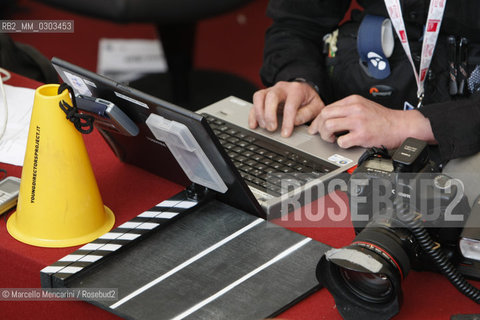 Venice Lido, Venice Film Festival 2007. Photographers in the press room / Lido di Venezia. Mostra del Cinema di Venezia 2007. Fotografi in sala stampa - ©Marcello Mencarini/Rosebud2